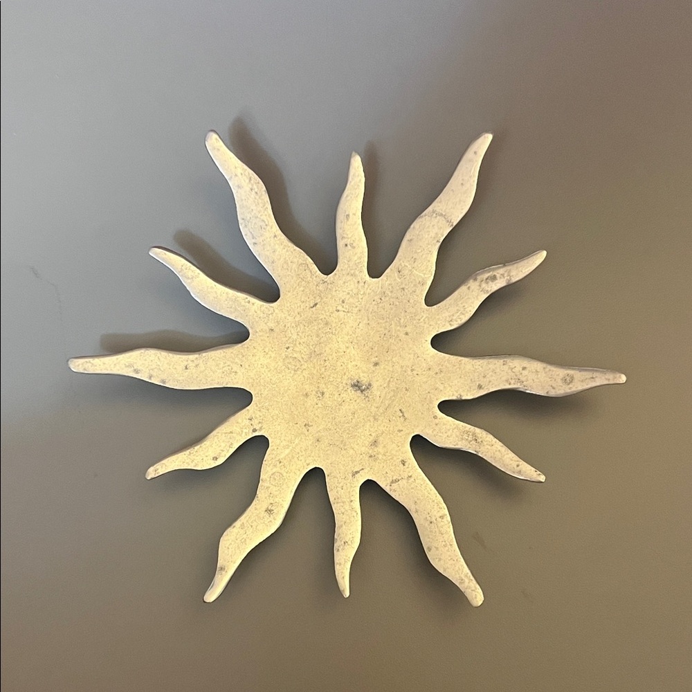 Aluminum Sunburst Decor